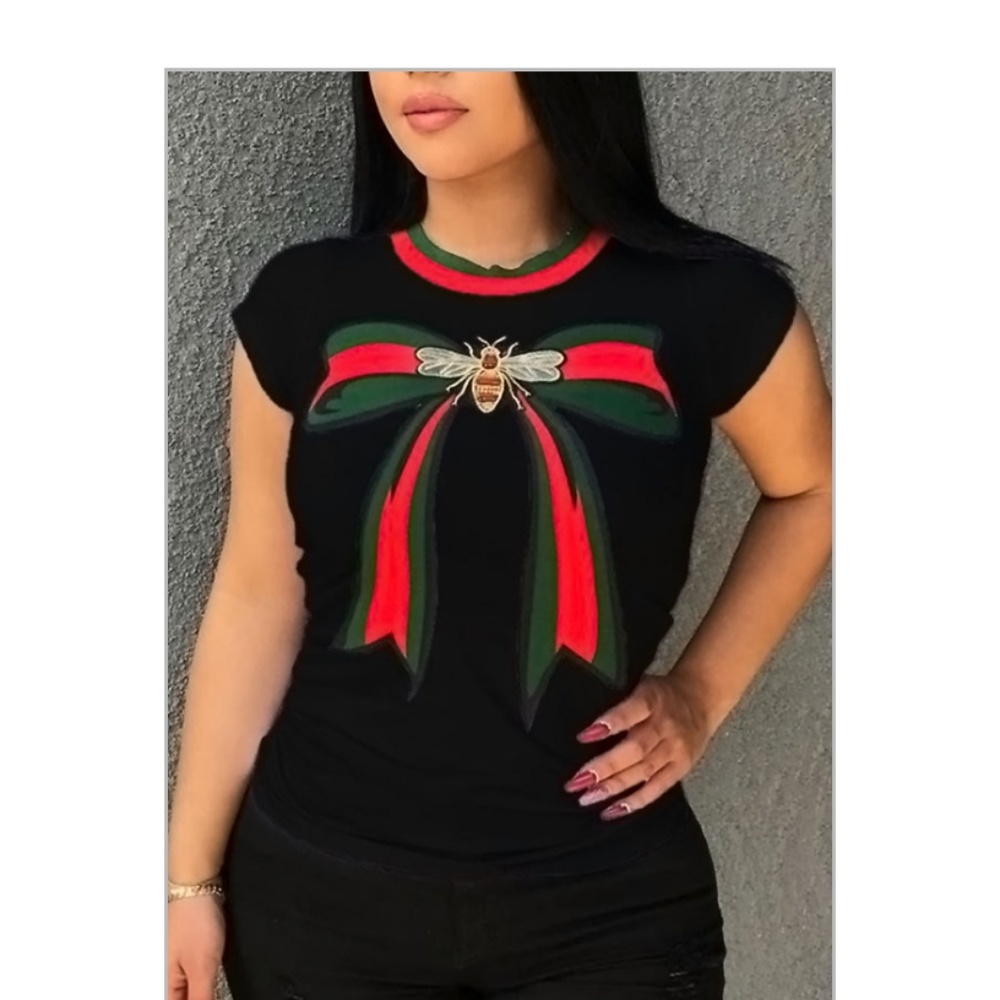 HP🎉🎉🎉NWT Bow Tie Bee Print T-Shirt